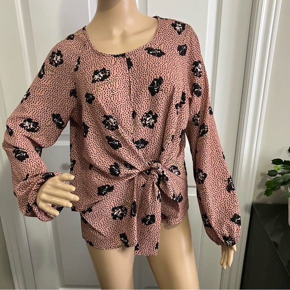 Style Therapy | Pink/Salmon long sleeve floral top - Picture 1 of 8